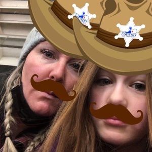 Meet your Posher, Emily